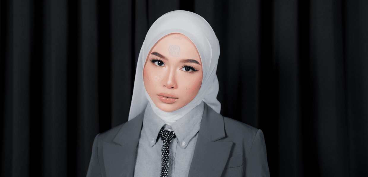 Iman troye featured image